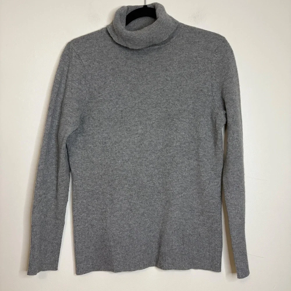 Victor Alfaro Gray 100% Cashmere Turtleneck Sweater Womens‎ Size M